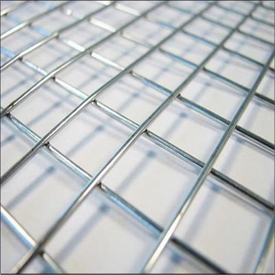1.22*2.44m Painéis de malha de arame de aço inoxidável soldados para o Canadá Anti-corrosião
