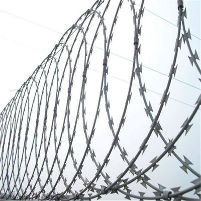 Anti-ferrugem Galvanização Barbed Razor Wire Fencing Mesh 450mm Diâmetro