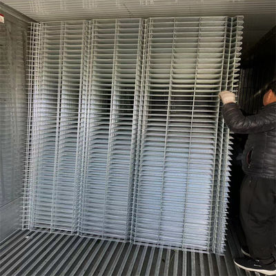 Amostra grátis de aço galvanizado a quente PVC verde 3d V curva curva de fios de vedação painéis