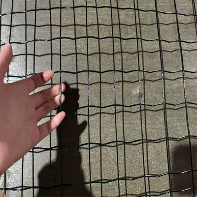 Euro Fence Ferro-PVC revestido Eco-Friendly Garden Wire Mesh Fencing para proteção agrícola
